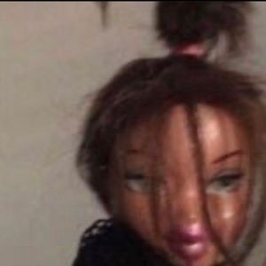 Meet your Posher, Kiana